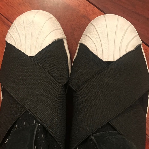 Adidas Flat Shoes - Picture 6 of 6